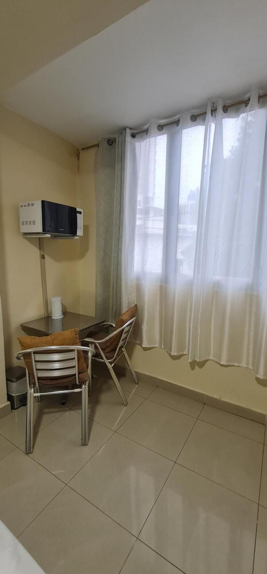 Habitación en casa particular Con Bano Privado En Compartido